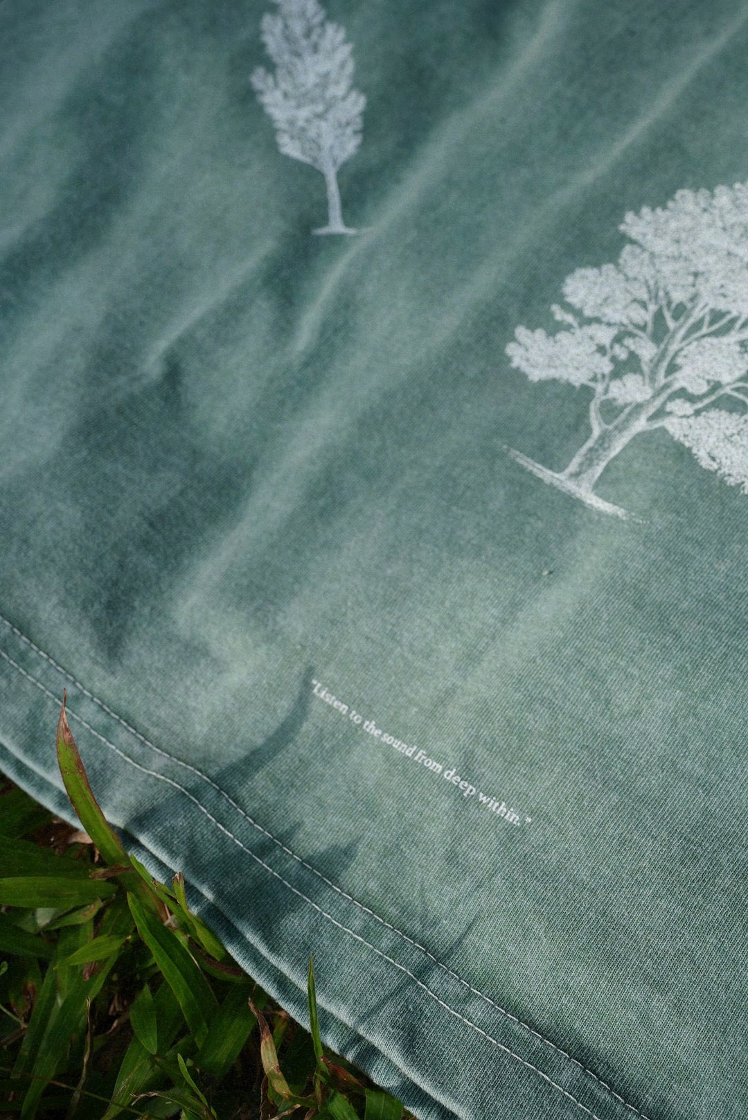 JL The Whispering Six T-Shirt - Washed Green