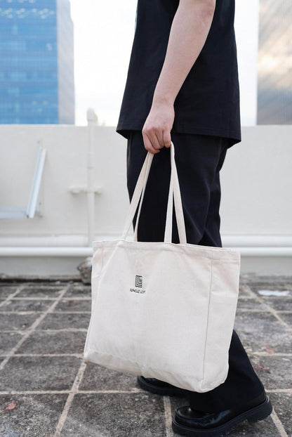 JL The Vessel of Echoes Totebag